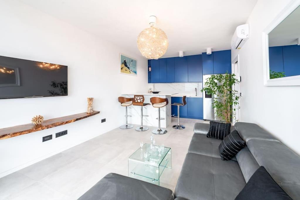 Walking Distance Old Town 120M2,Garden,View,Garage Apartment Дубровник Екстериор снимка