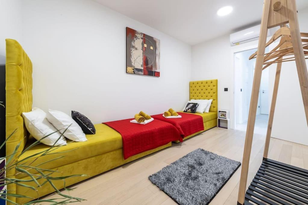 Walking Distance Old Town 120M2,Garden,View,Garage Apartment Дубровник Екстериор снимка